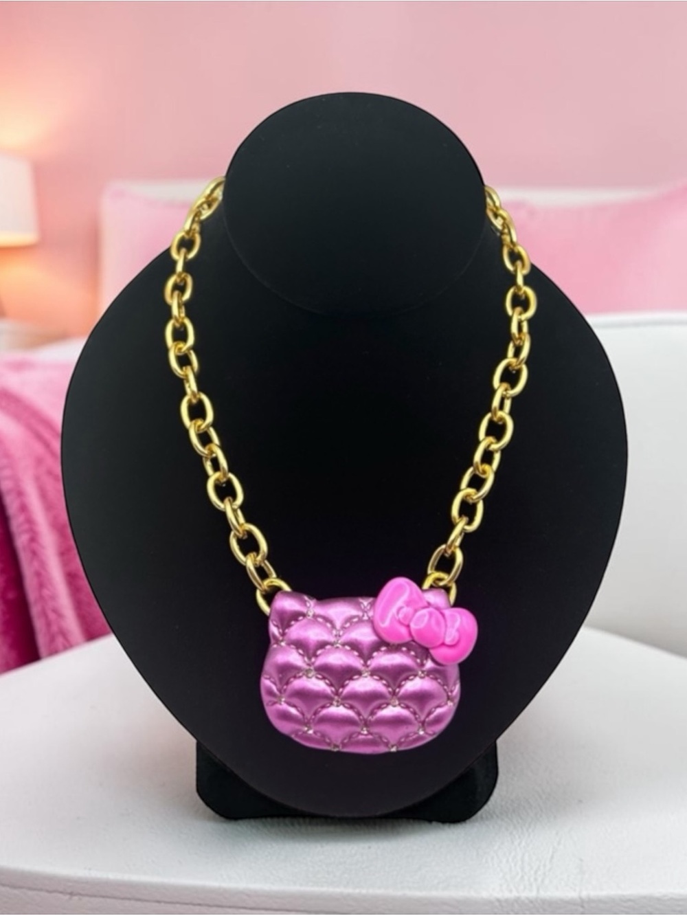 Rare Signed Hello Kitty × Onch Movement Pink Cushion Pendant Necklace 2015 18”